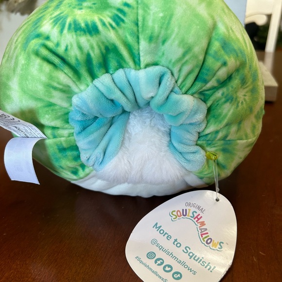 NWT reversible, FLIP A MALLOW  2 in1  squishmallow plush toy - Picture 5 of 9